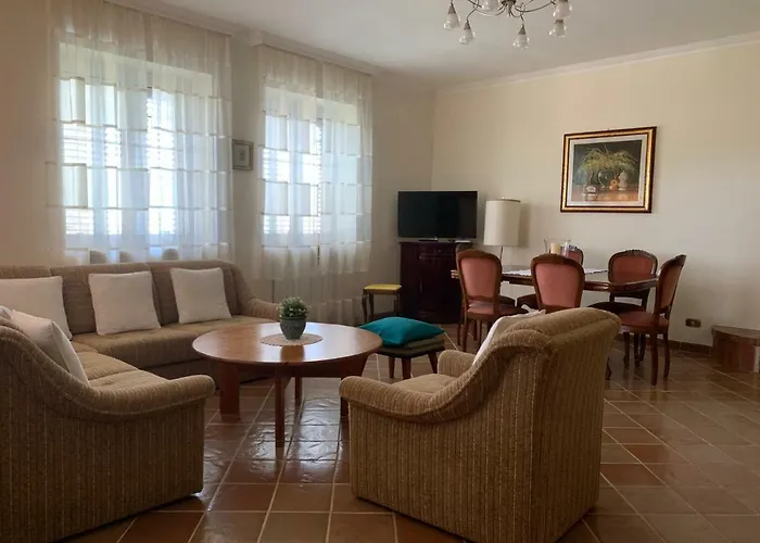 펜션 Aurora 사벨레트리